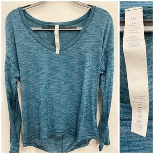 Lululemon, EUC size 10 long sleeve top.